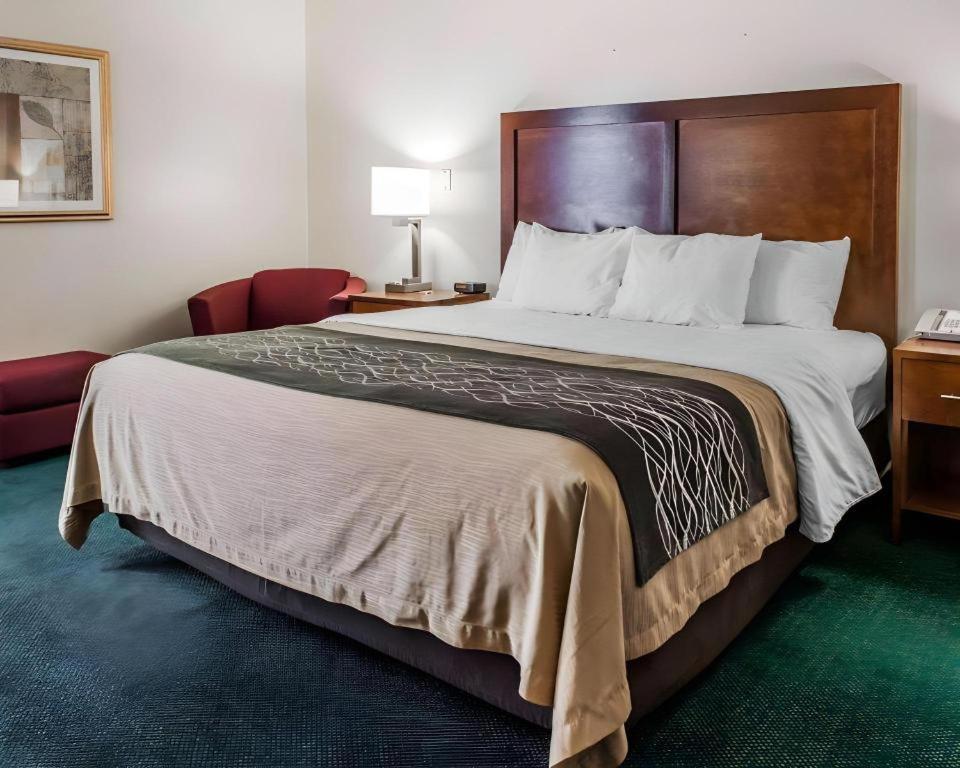 Quality Inn Waynesburg Exteriör bild