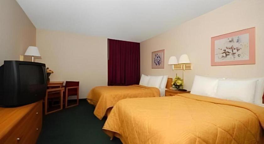 Quality Inn Waynesburg Exteriör bild