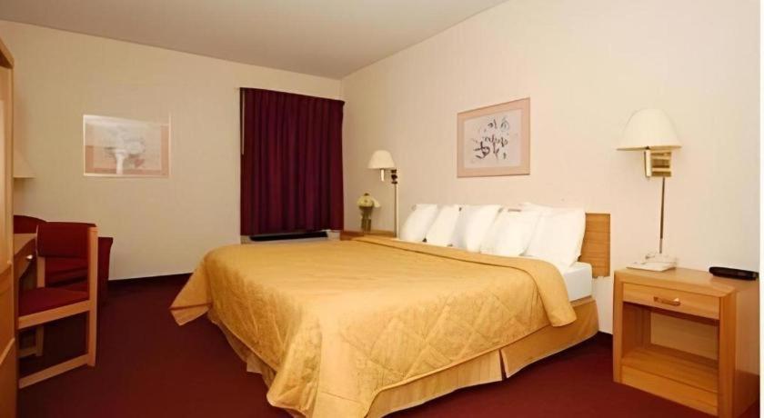 Quality Inn Waynesburg Exteriör bild