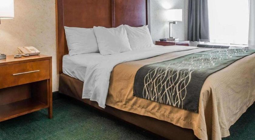 Quality Inn Waynesburg Exteriör bild